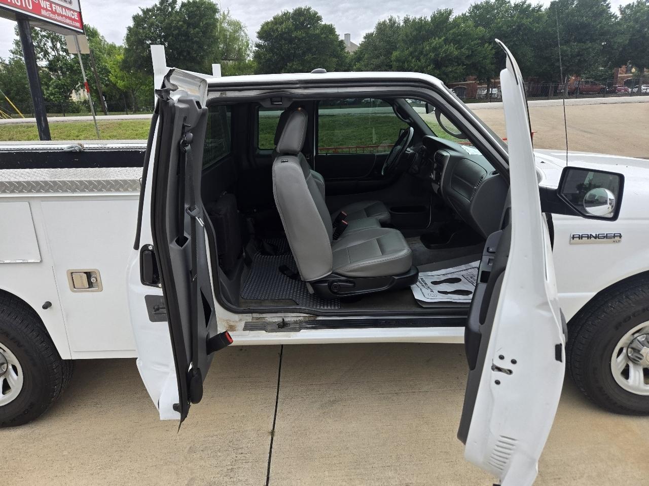 Ford Ranger 2WD 4dr SuperCab 126" XLT 2011