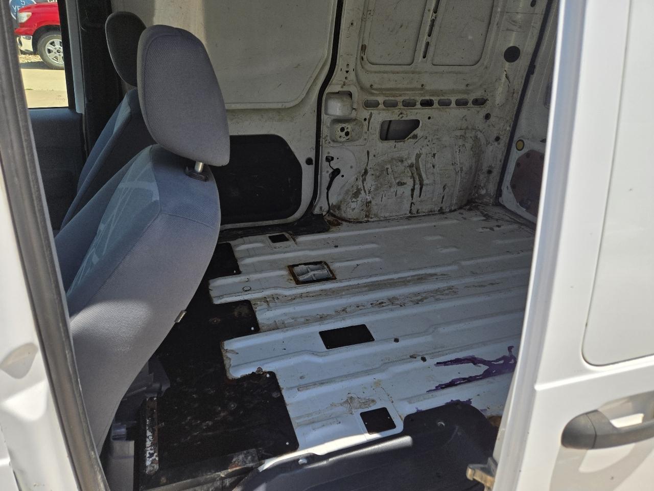 Ford Transit Connect 114.6" XLT w/o side or rear door glass 2010
