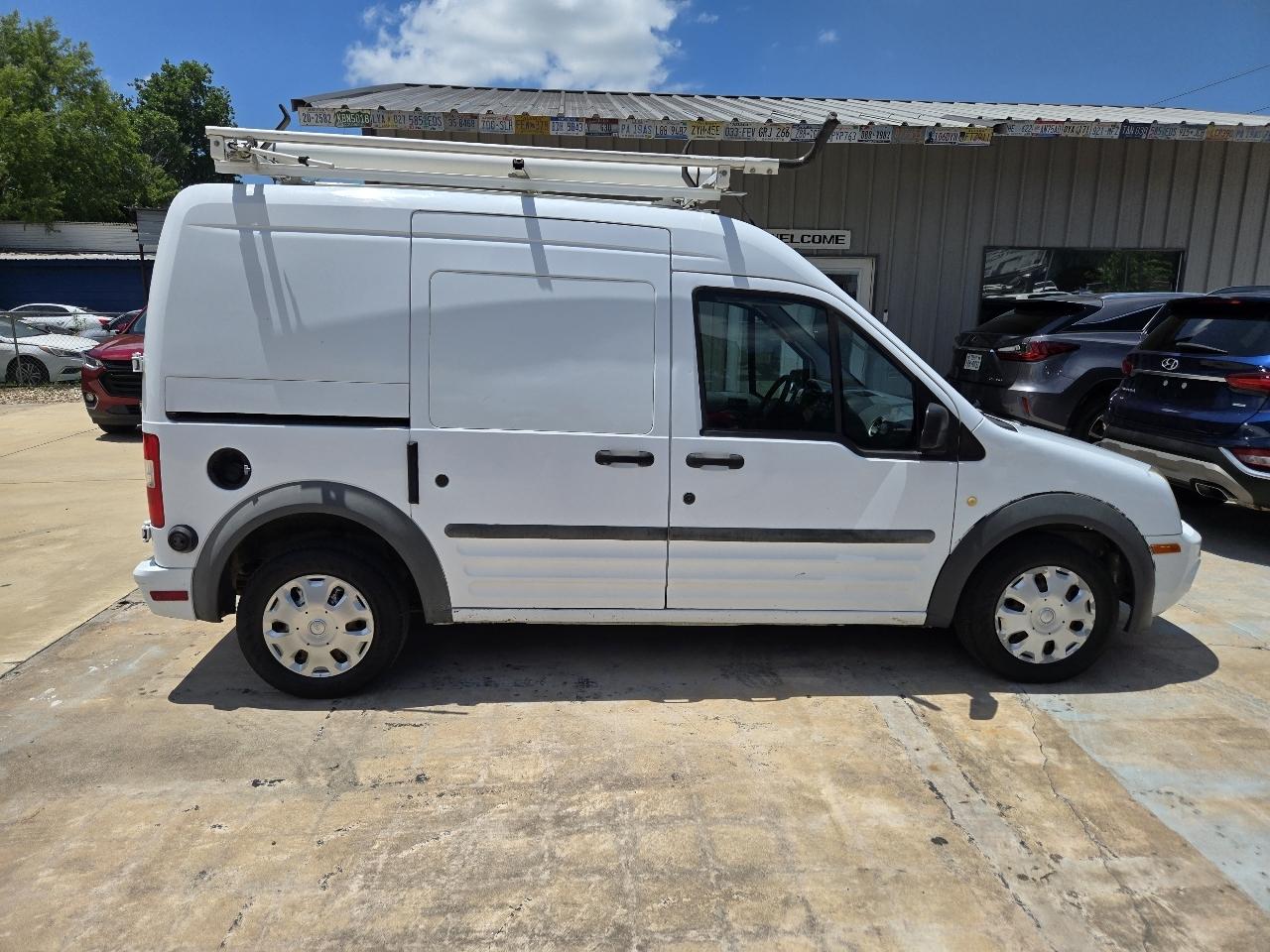 Ford Transit Connect 114.6" XLT w/o side or rear door glass 2010