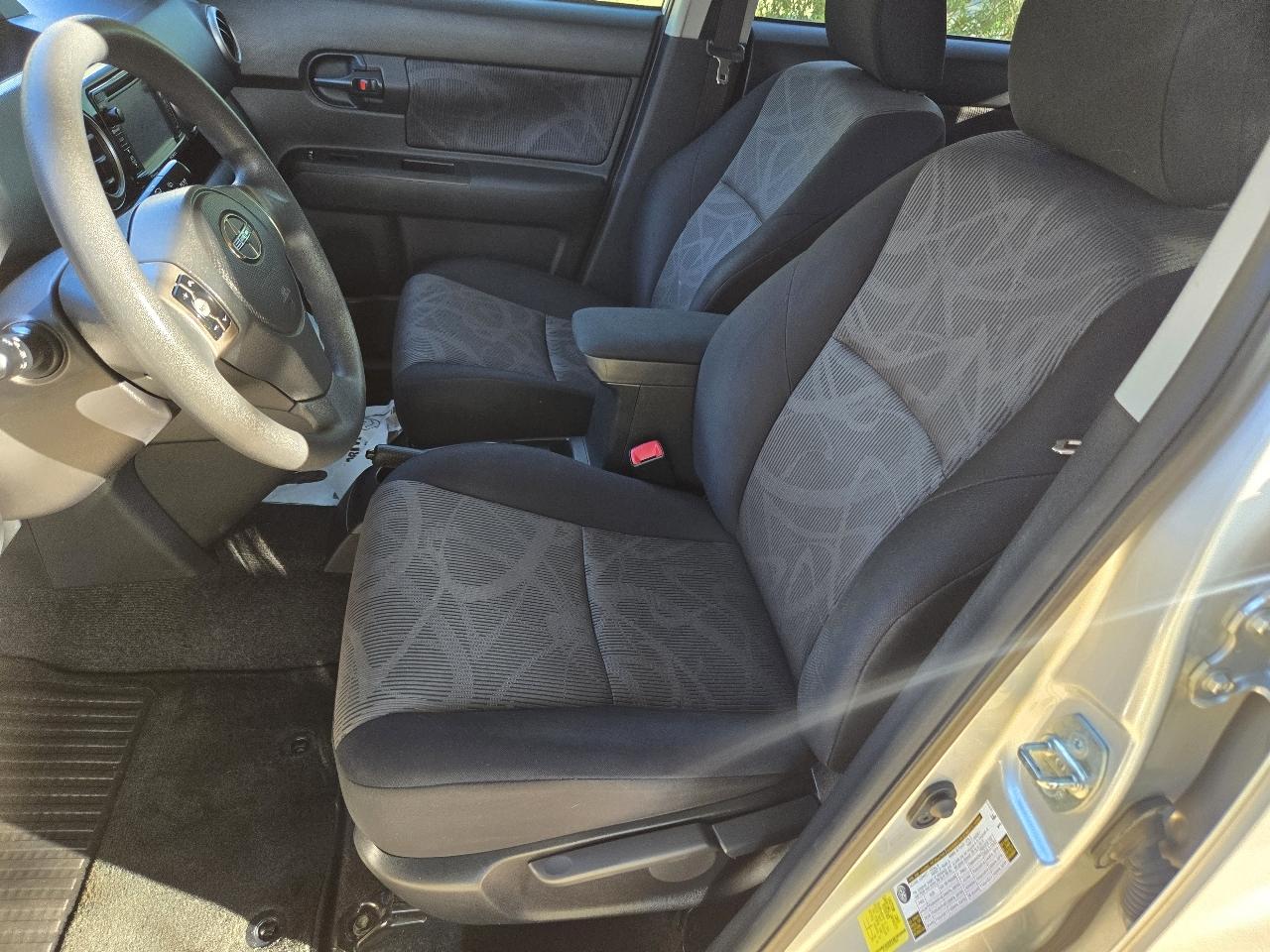 Scion xB 5dr Wgn Man (Natl) 2015