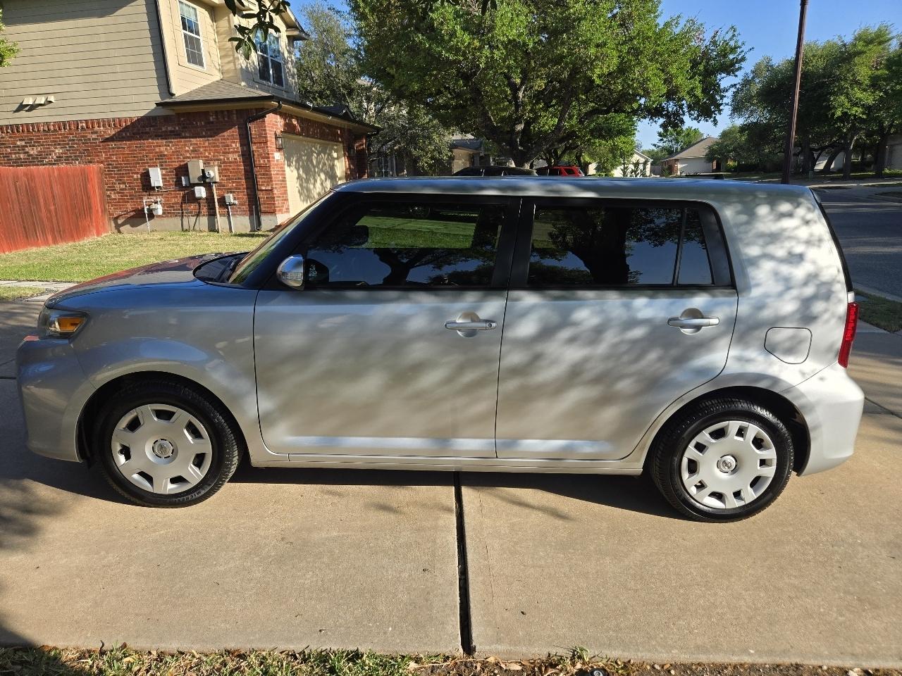 Scion xB 5dr Wgn Man (Natl) 2015