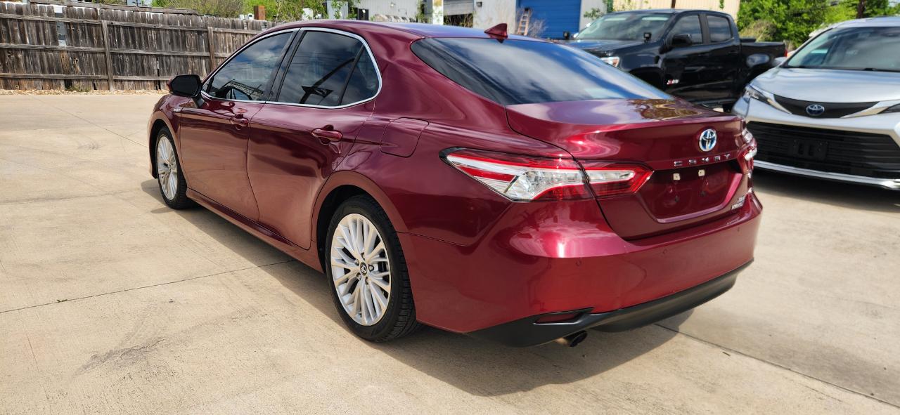 Toyota Camry Hybrid LE CVT (Natl) 2018