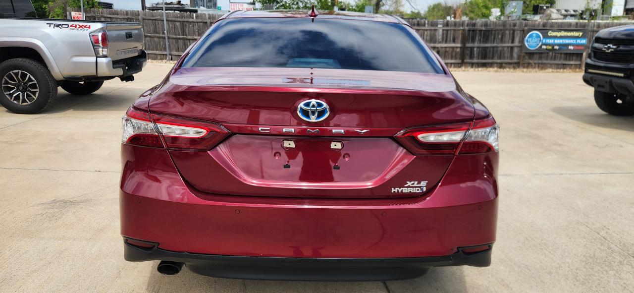 Toyota Camry Hybrid LE CVT (Natl) 2018
