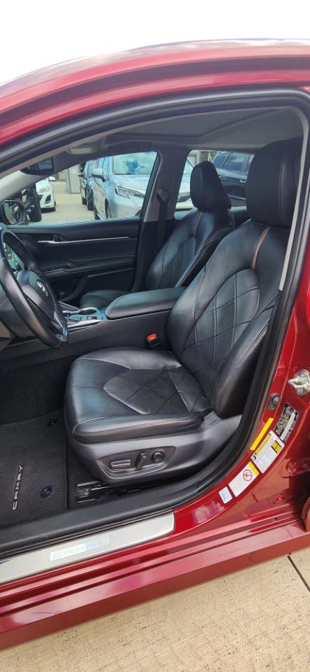 Toyota Camry Hybrid LE CVT (Natl) 2018