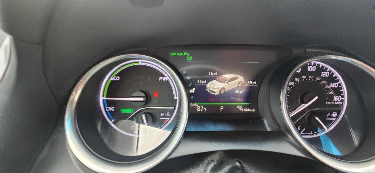 Toyota Camry Hybrid LE CVT (Natl) 2018