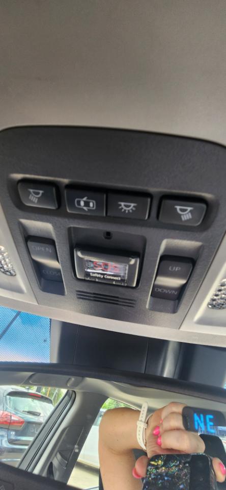 Toyota Camry Hybrid LE CVT (Natl) 2018