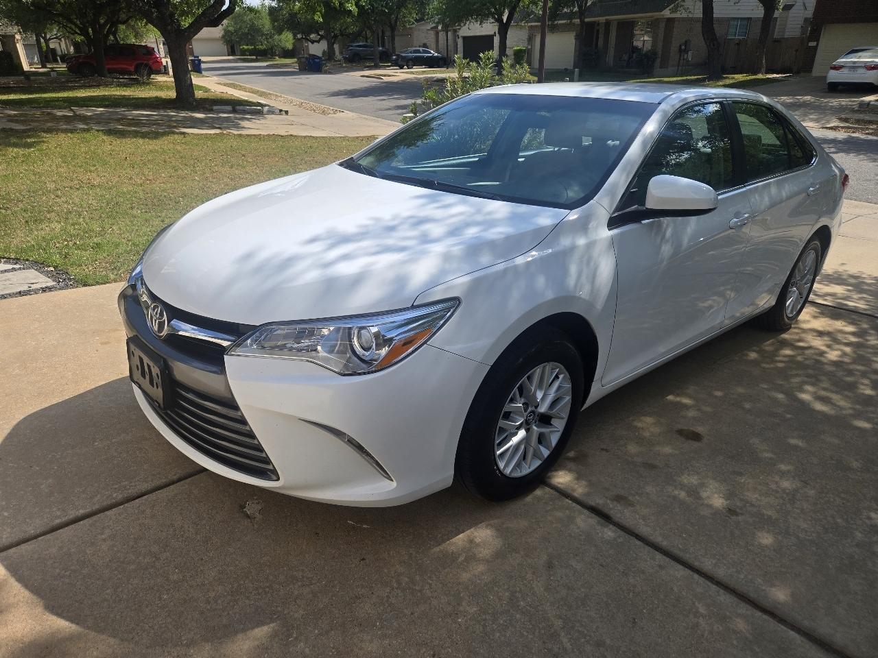 Toyota Camry XLE Auto (Natl) 2017