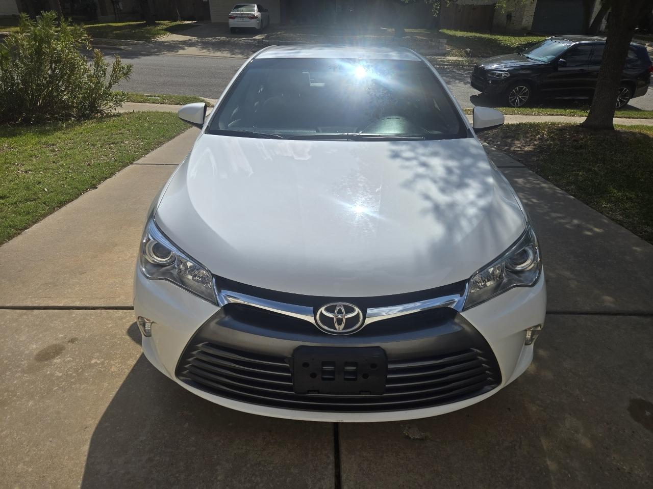 Toyota Camry XLE Auto (Natl) 2017