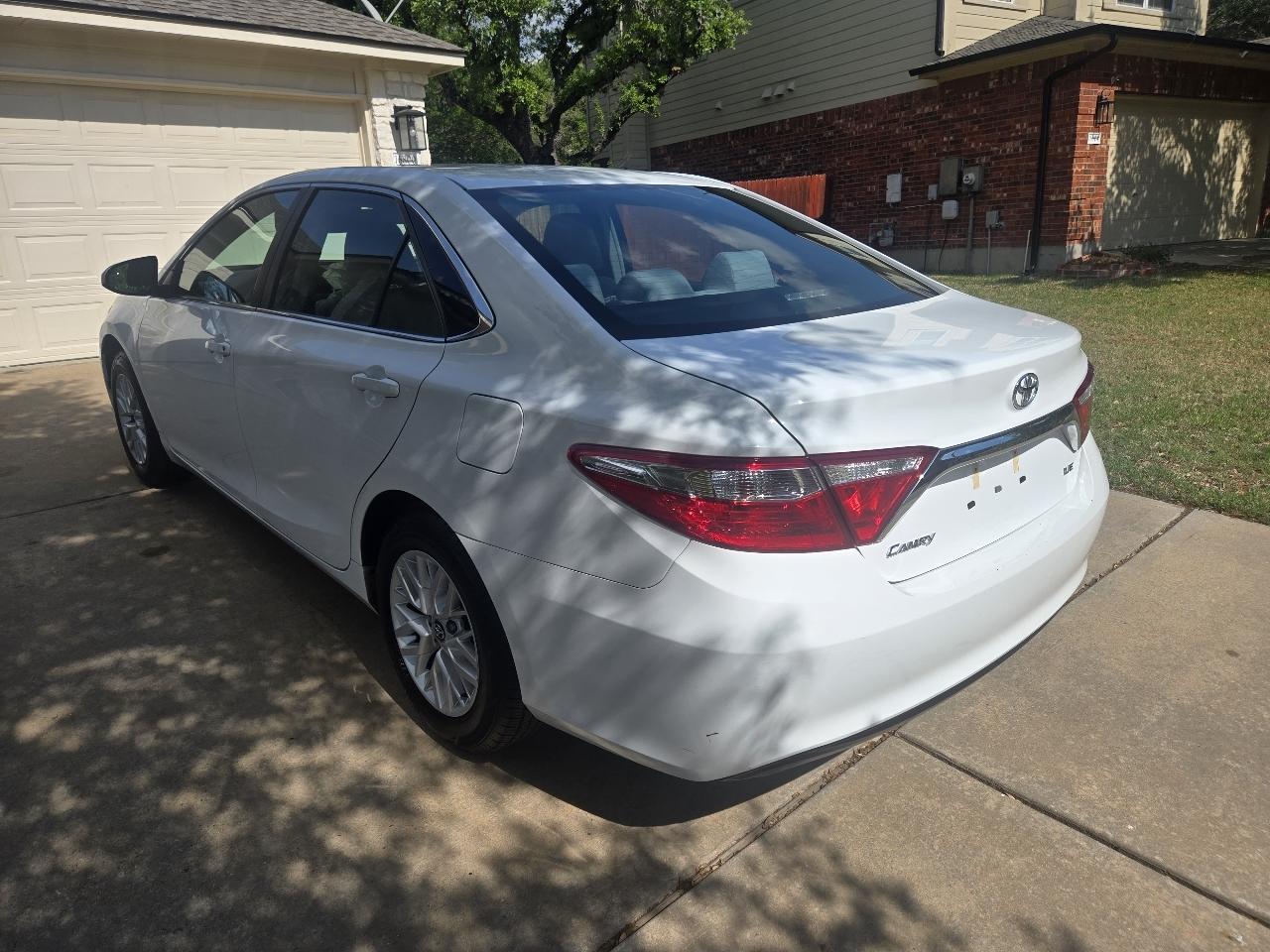 Toyota Camry XLE Auto (Natl) 2017