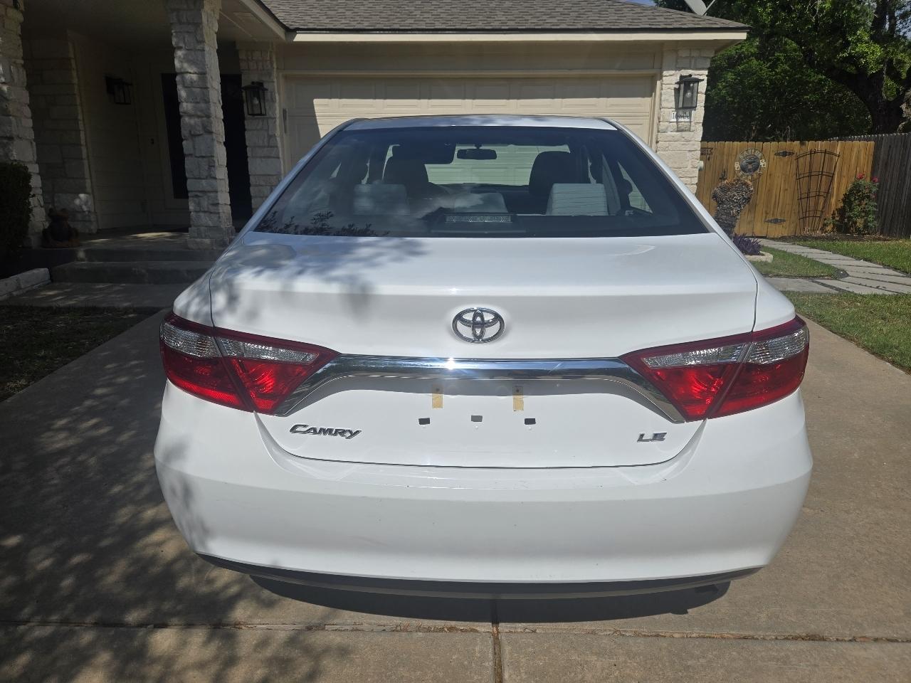 Toyota Camry XLE Auto (Natl) 2017