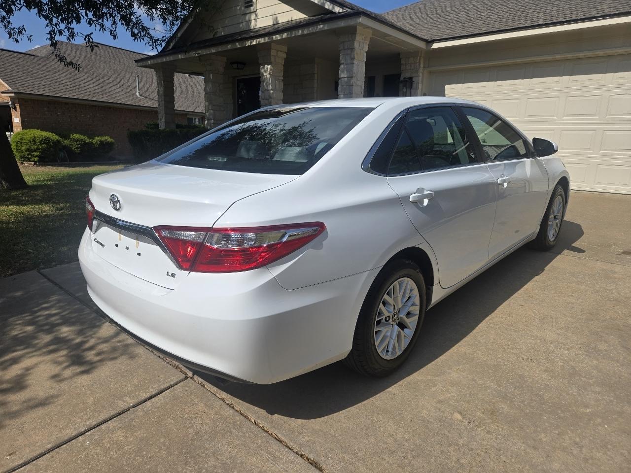 Toyota Camry XLE Auto (Natl) 2017