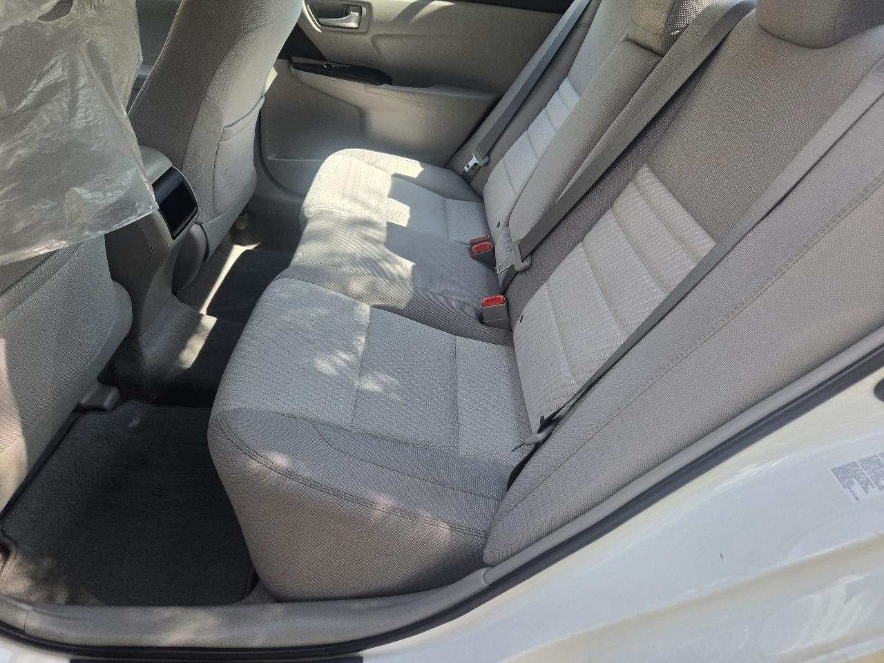 Toyota Camry XLE Auto (Natl) 2017