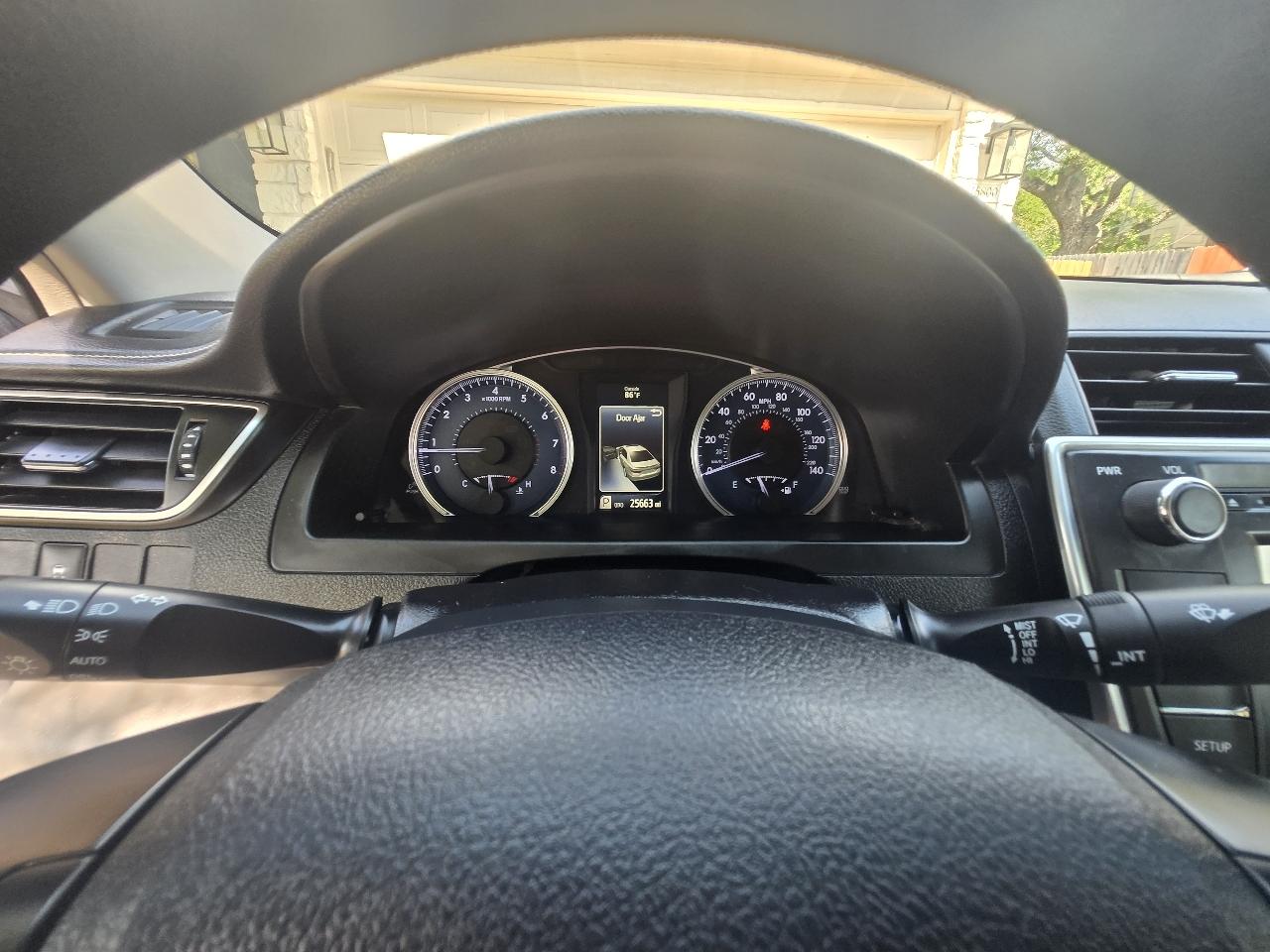 Toyota Camry XLE Auto (Natl) 2017