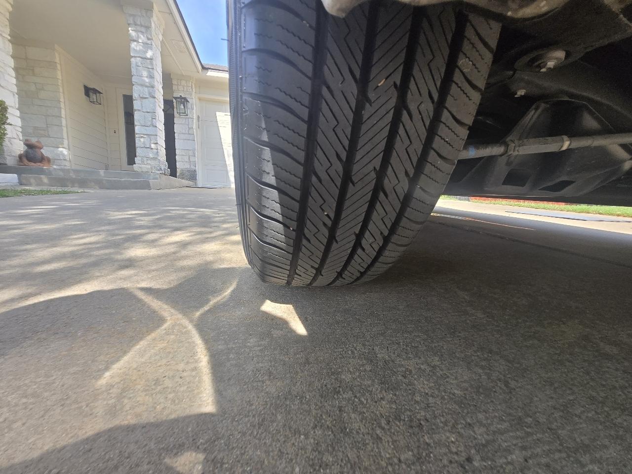 Toyota Camry XLE Auto (Natl) 2017