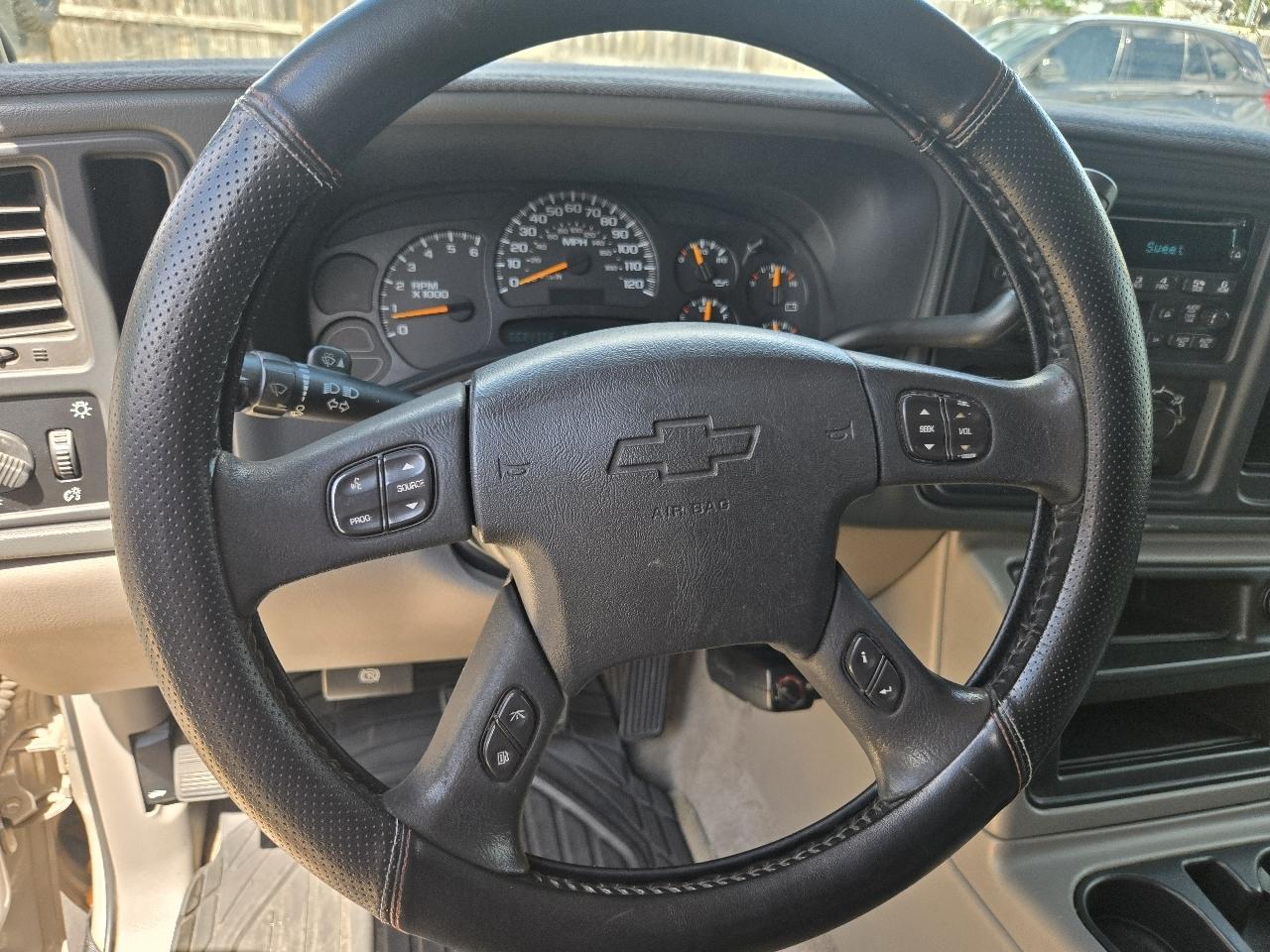 Chevrolet Suburban 4dr 1500 LS 2005