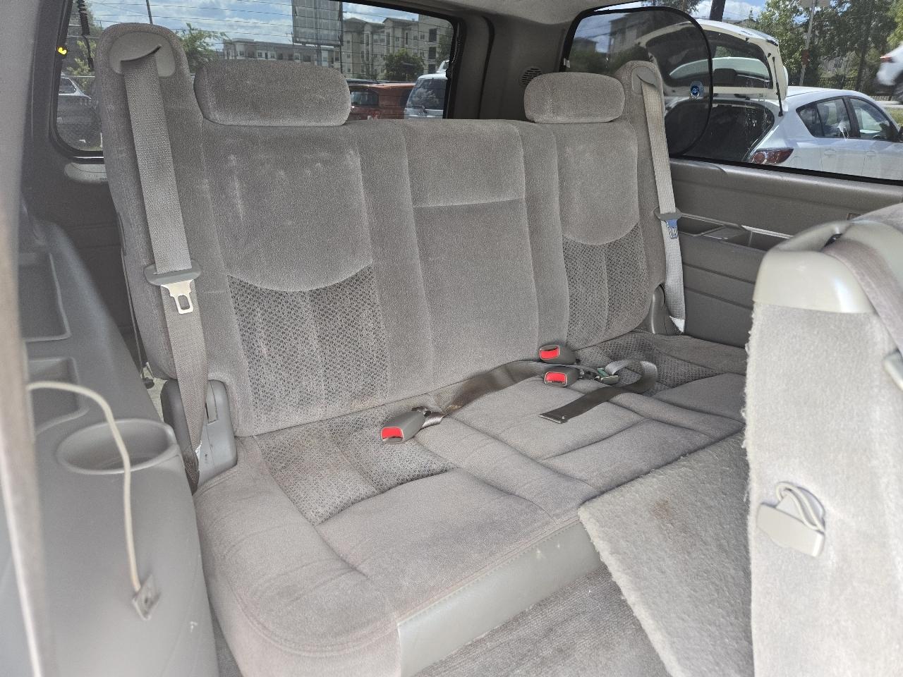 Chevrolet Suburban 4dr 1500 LS 2005