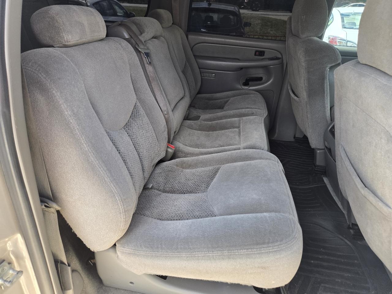 Chevrolet Suburban 4dr 1500 LS 2005