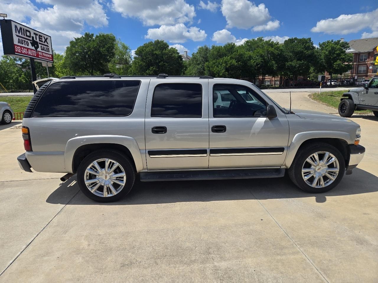 Chevrolet Suburban 4dr 1500 LS 2005