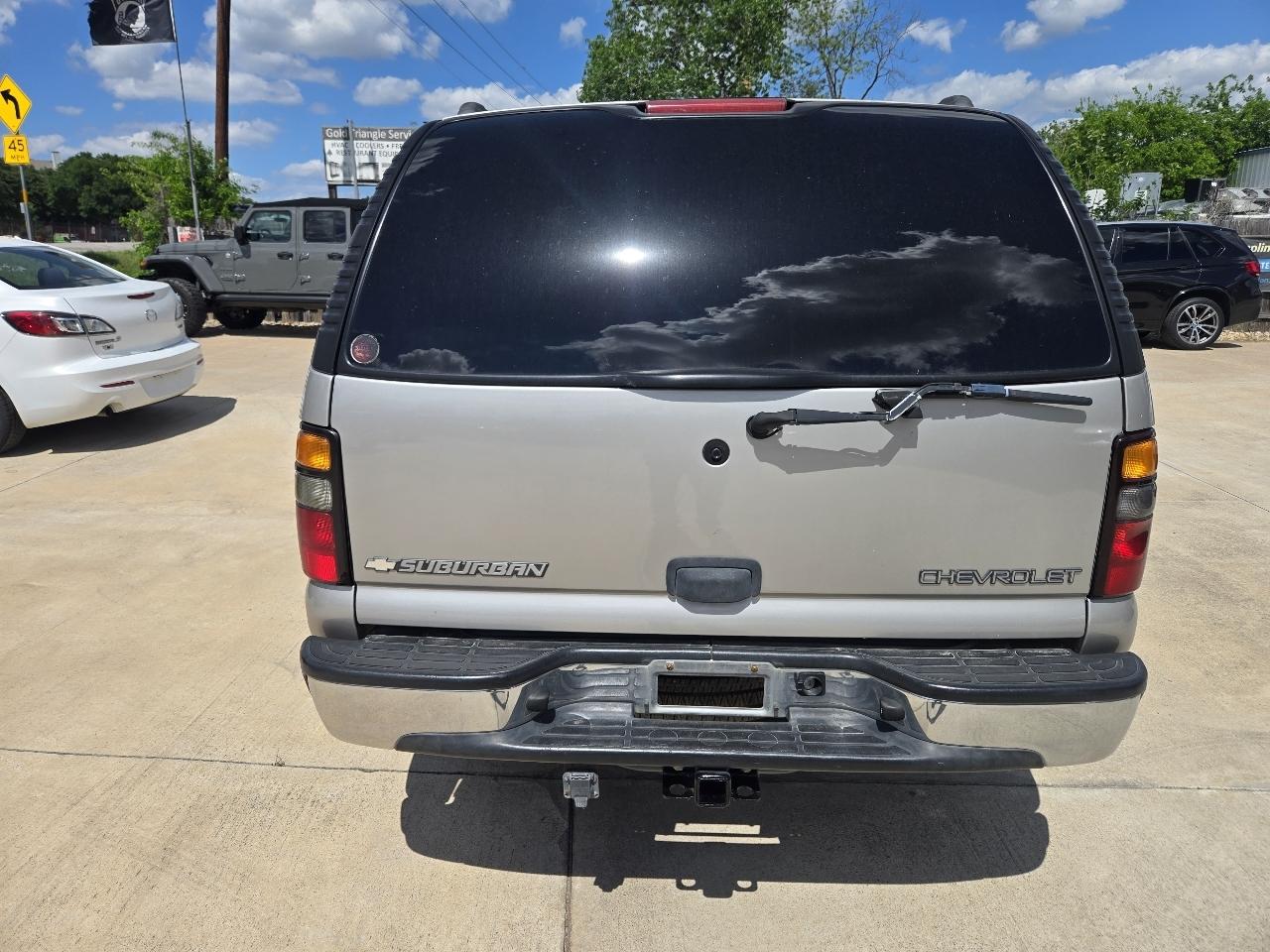 Chevrolet Suburban 4dr 1500 LS 2005