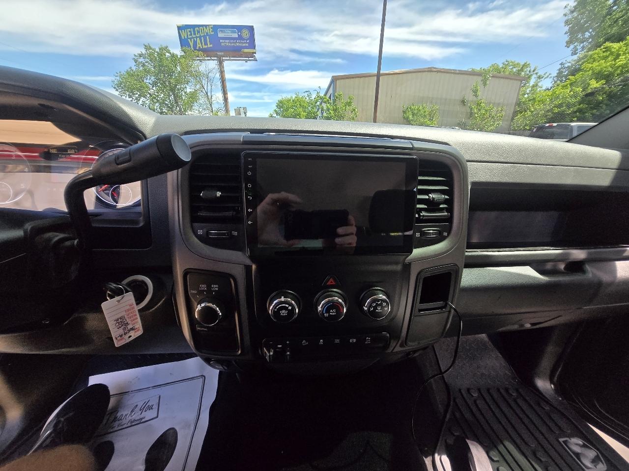 RAM 2500 Tradesman 4x4 Crew Cab 6'4" Box 2018