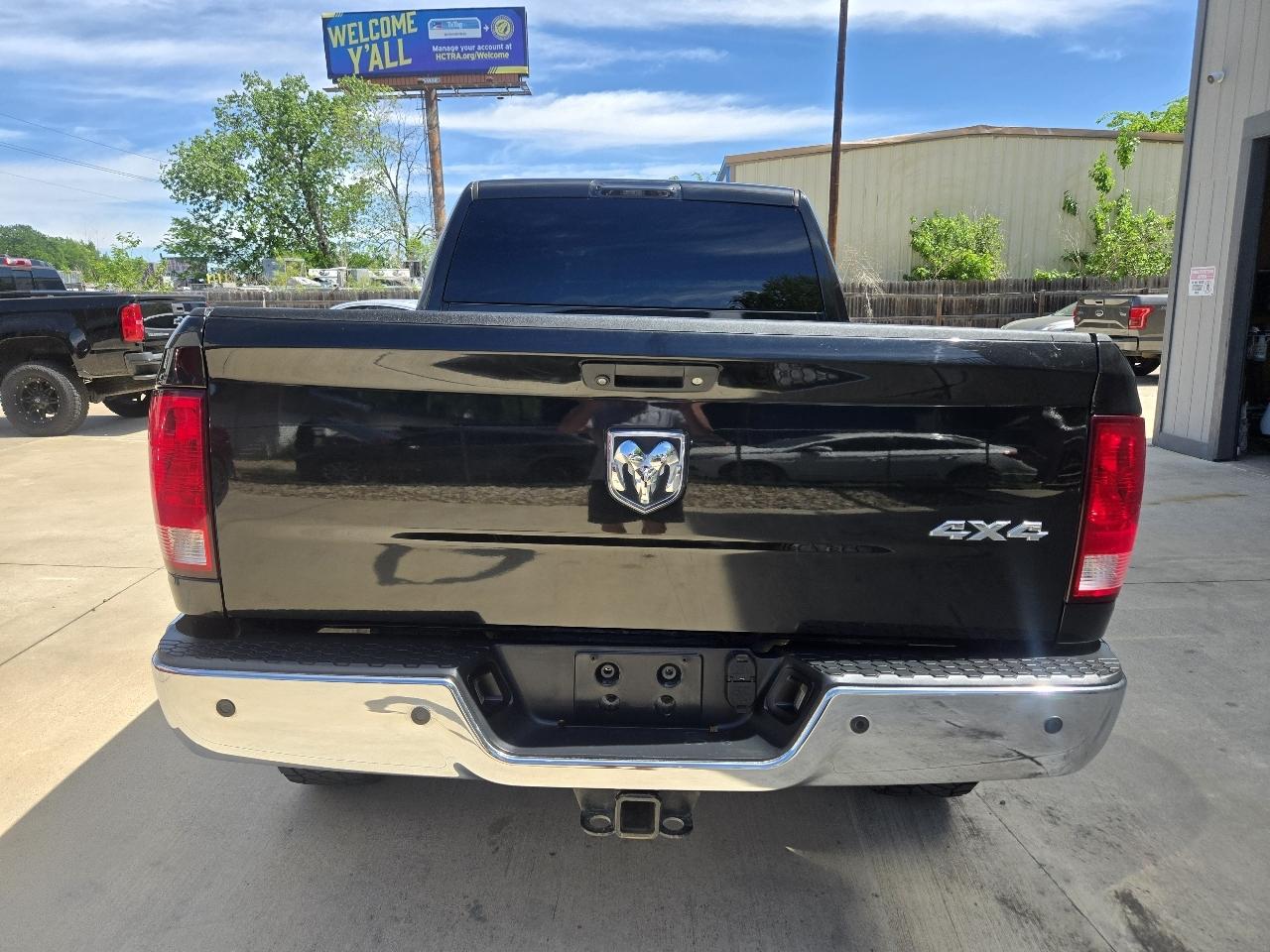 RAM 2500 Tradesman 4x4 Crew Cab 6'4" Box 2018