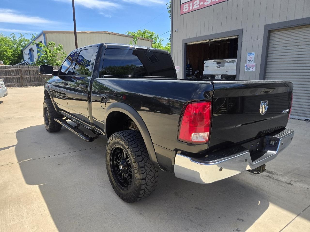 RAM 2500 Tradesman 4x4 Crew Cab 6'4" Box 2018