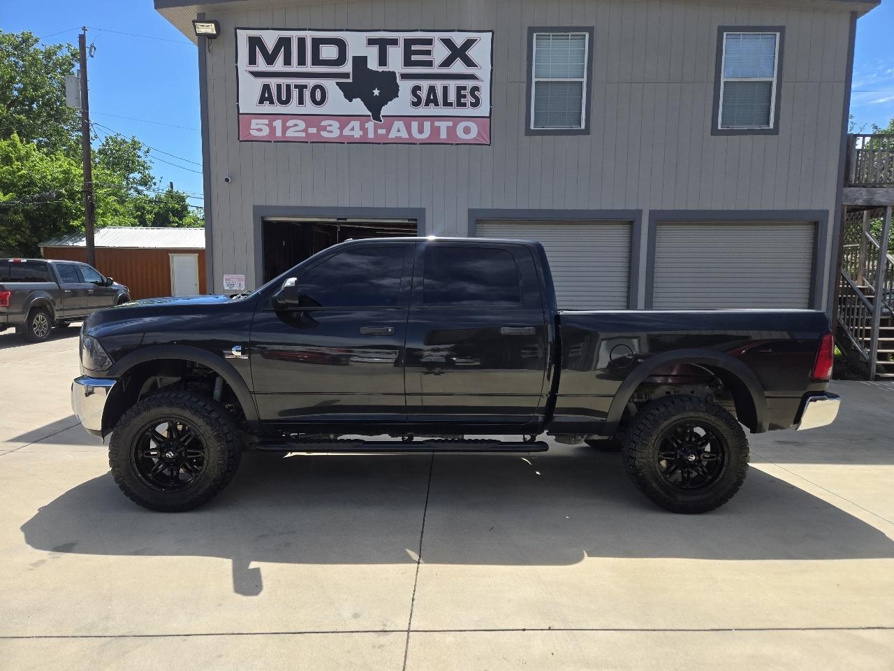 RAM 2500 Tradesman 4x4 Crew Cab 6'4" Box 2018