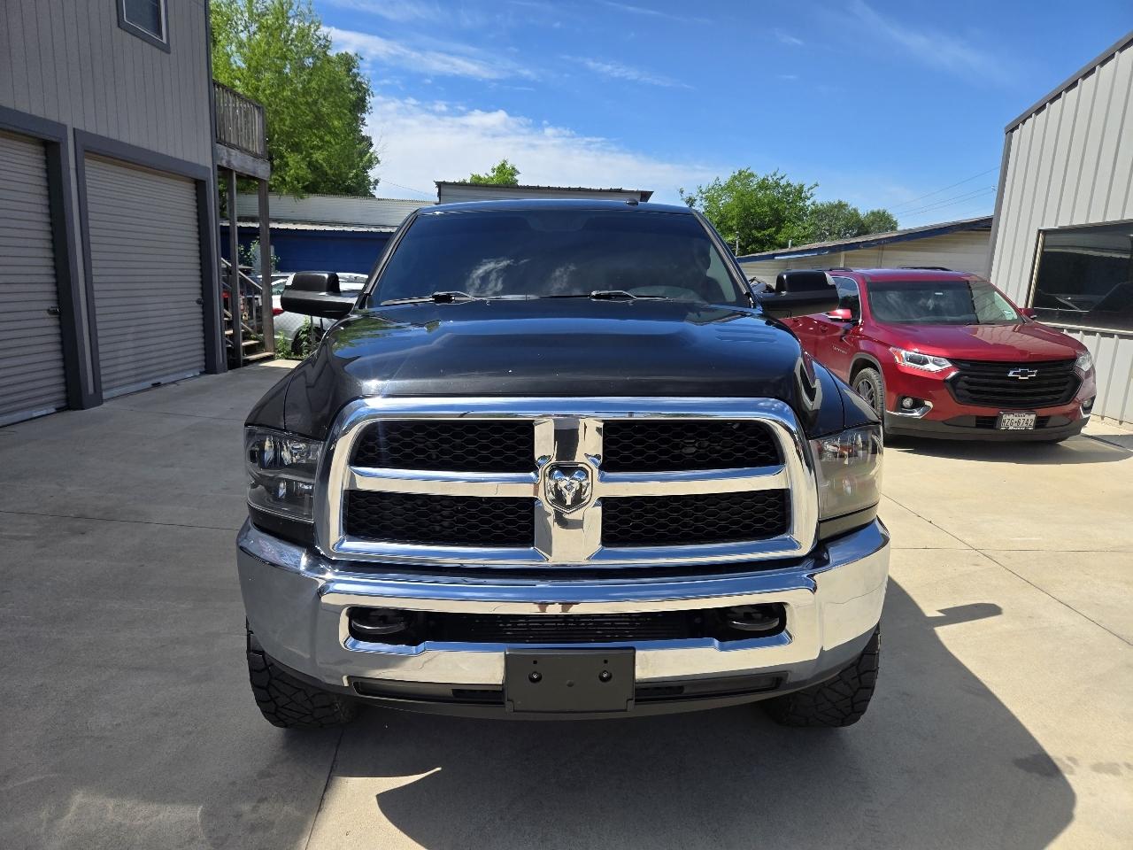 RAM 2500 Tradesman 4x4 Crew Cab 6'4" Box 2018