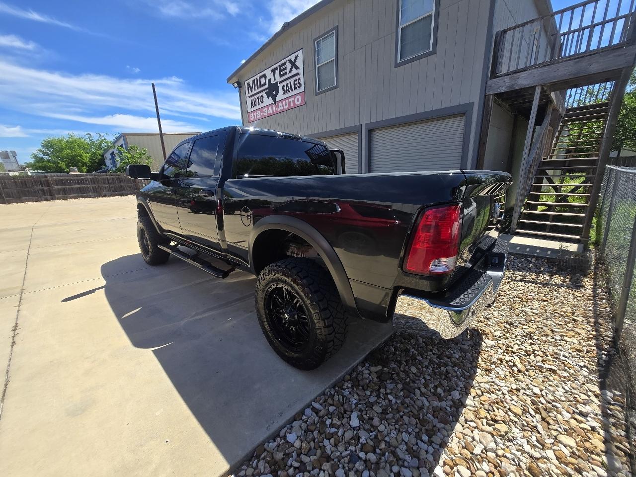RAM 2500 Tradesman 4x4 Crew Cab 6'4" Box 2018