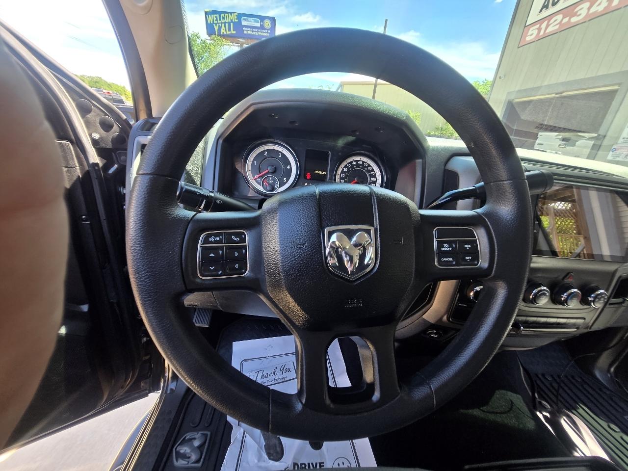 RAM 2500 Tradesman 4x4 Crew Cab 6'4" Box 2018