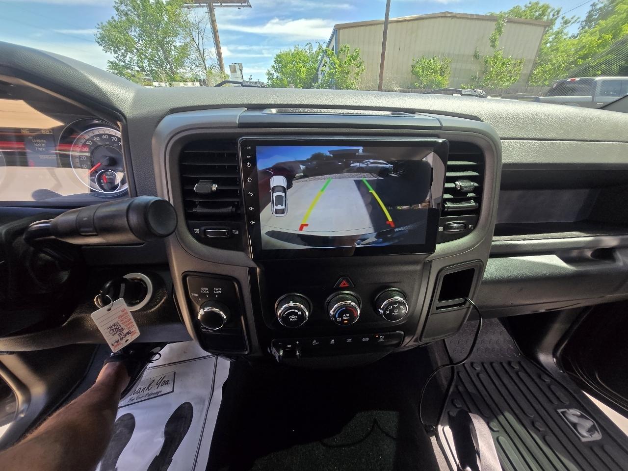 RAM 2500 Tradesman 4x4 Crew Cab 6'4" Box 2018