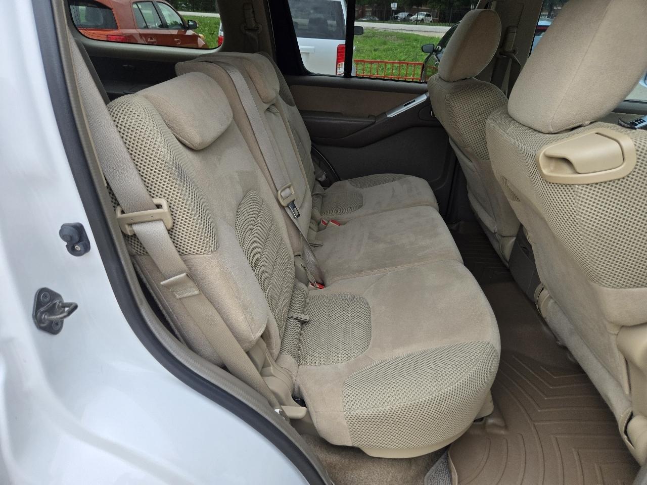 Nissan Pathfinder 2WD 4dr V6 SV 2011