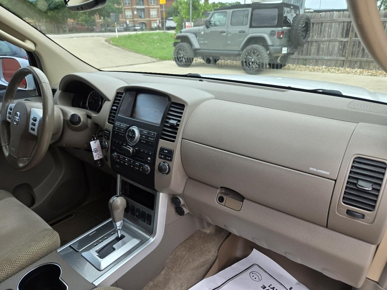 Nissan Pathfinder 2WD 4dr V6 SV 2011