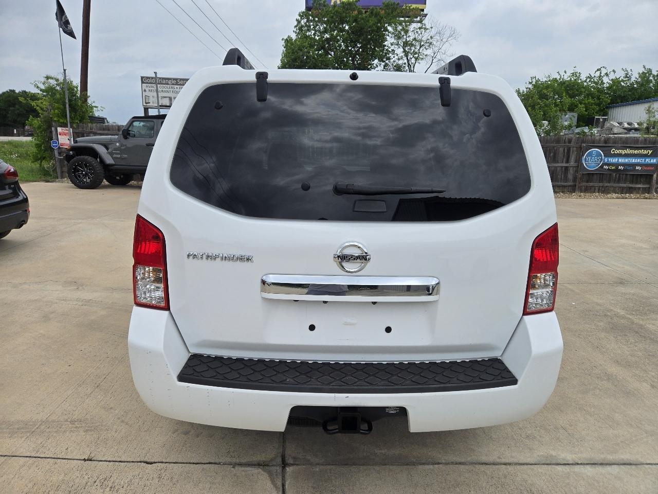 Nissan Pathfinder 2WD 4dr V6 SV 2011