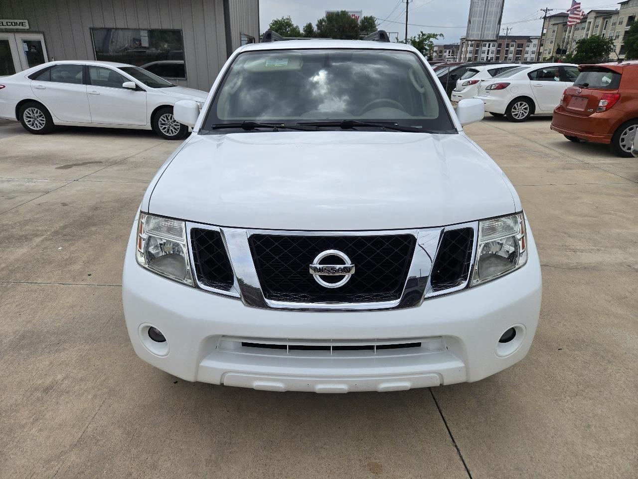 Nissan Pathfinder 2WD 4dr V6 SV 2011