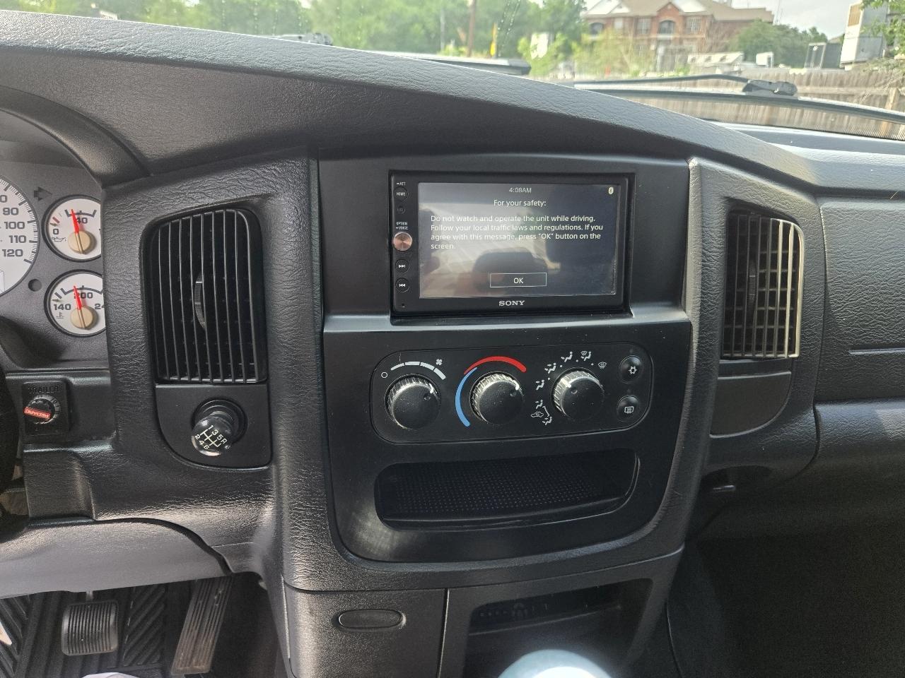 Dodge Ram 2500 4dr Quad Cab 160.5" WB 4WD SLT 2005