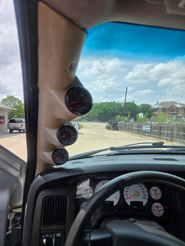 Dodge Ram 2500 4dr Quad Cab 160.5" WB 4WD SLT 2005