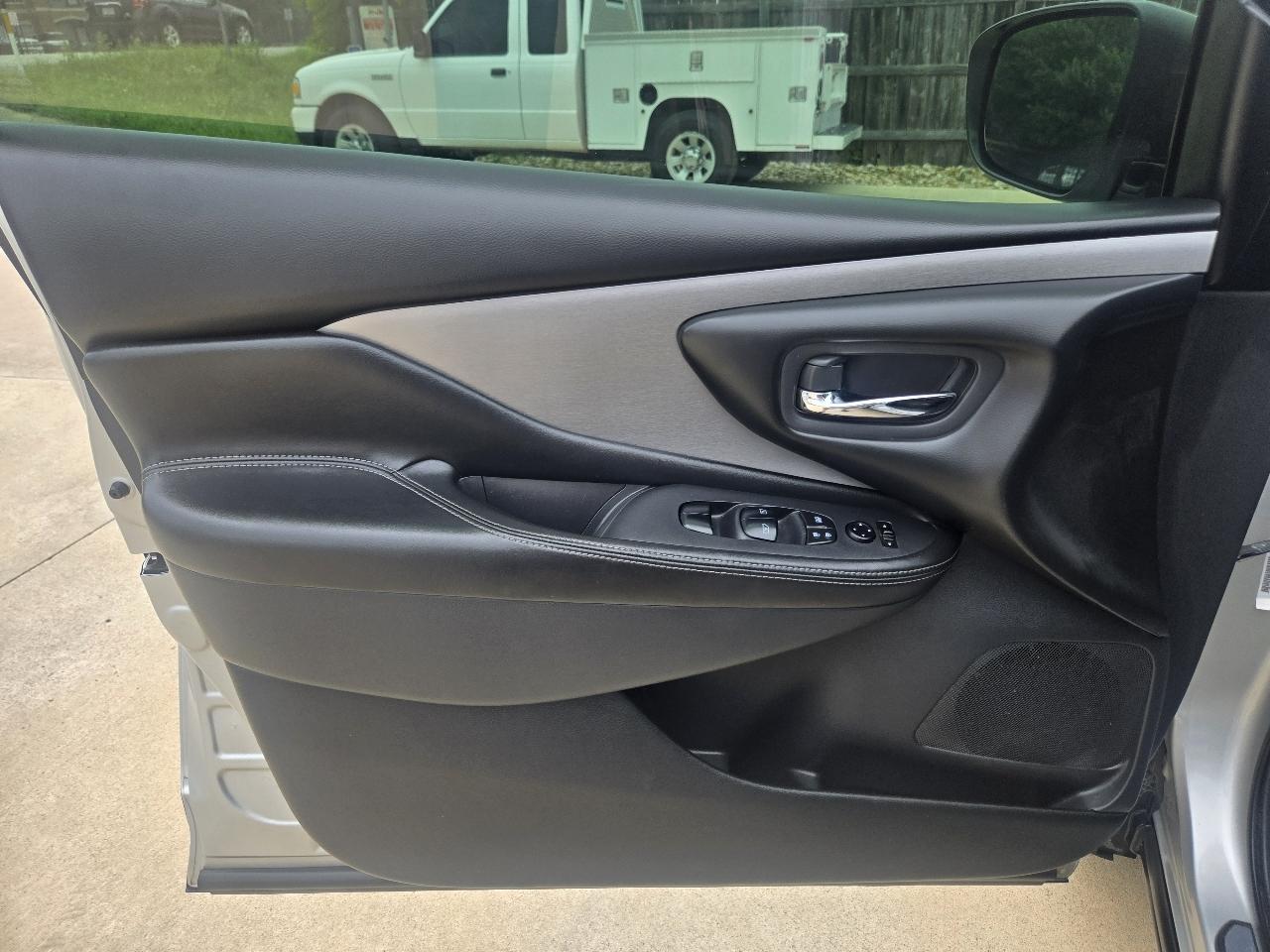 Nissan Murano FWD S 2019