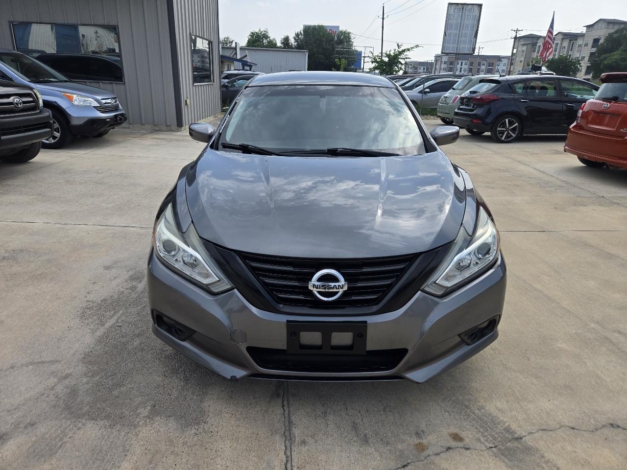 Nissan Altima 2.5 SV Sedan 2017