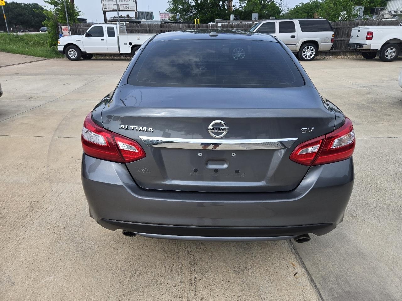 Nissan Altima 2.5 SV Sedan 2017