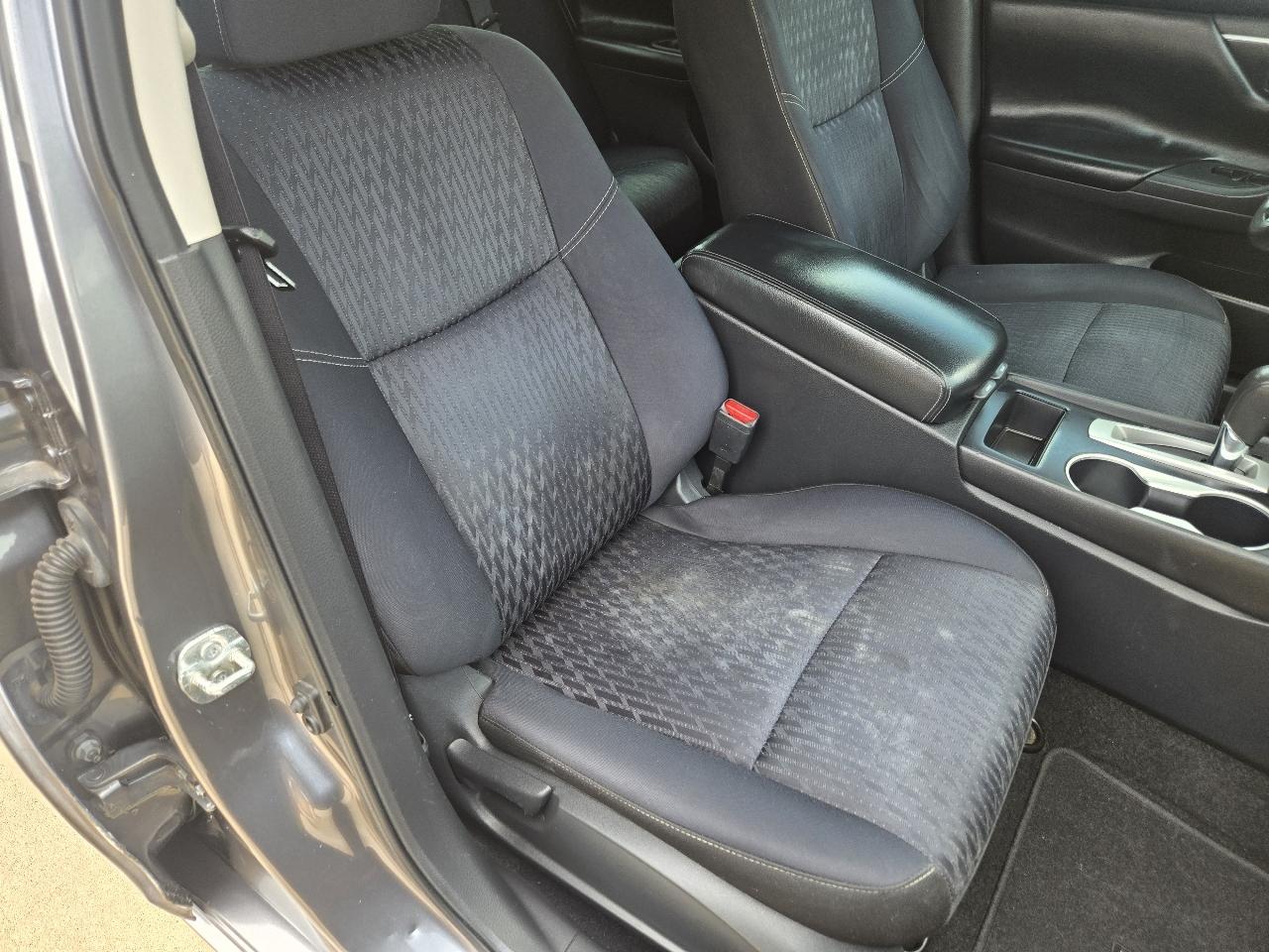 Nissan Altima 2.5 SV Sedan 2017