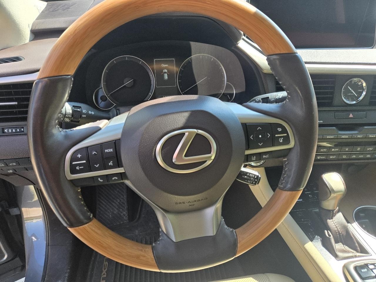 Lexus RX RX 350 FWD 2017