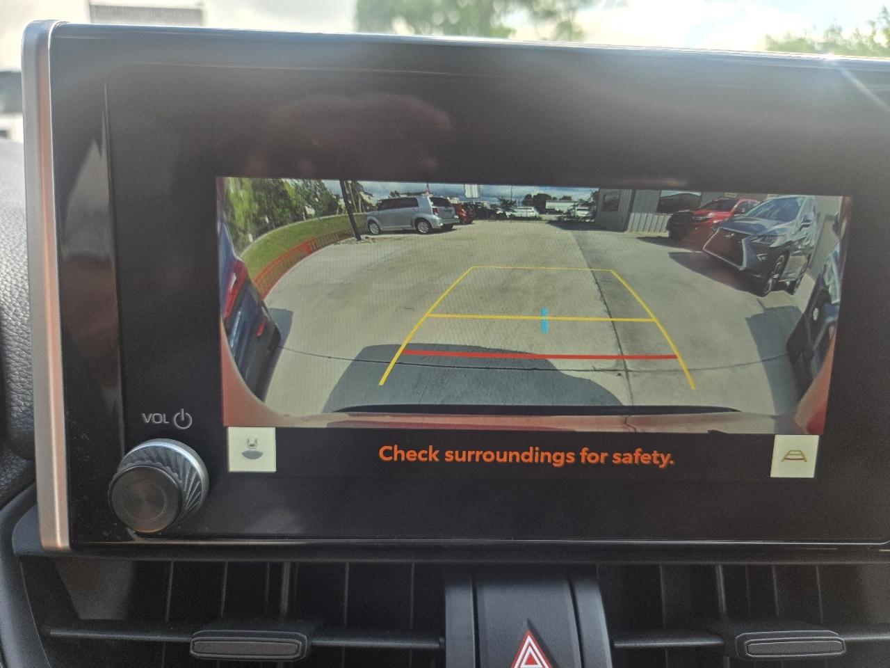 Toyota RAV4 Plug-In Hybrid SE (Natl) 2025