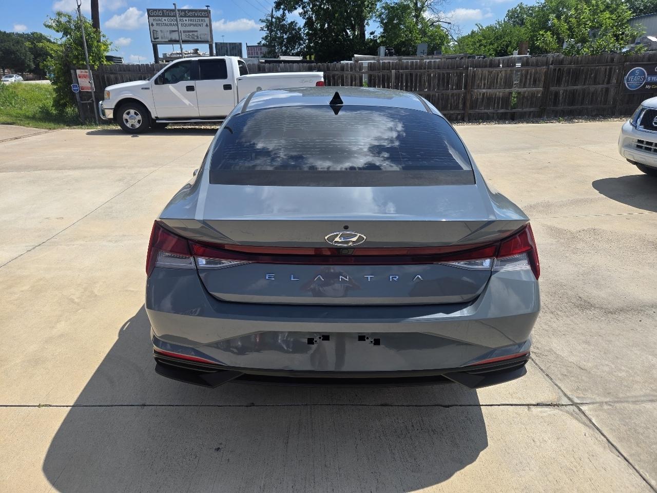Hyundai Elantra SEL IVT *Ltd Avail* 2021