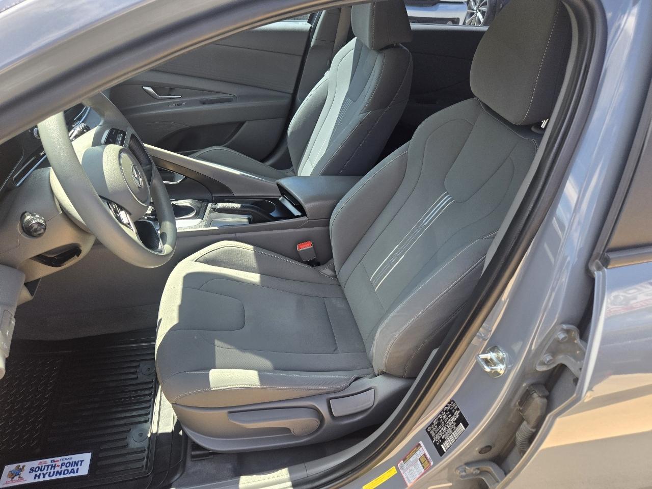 Hyundai Elantra SEL IVT *Ltd Avail* 2021