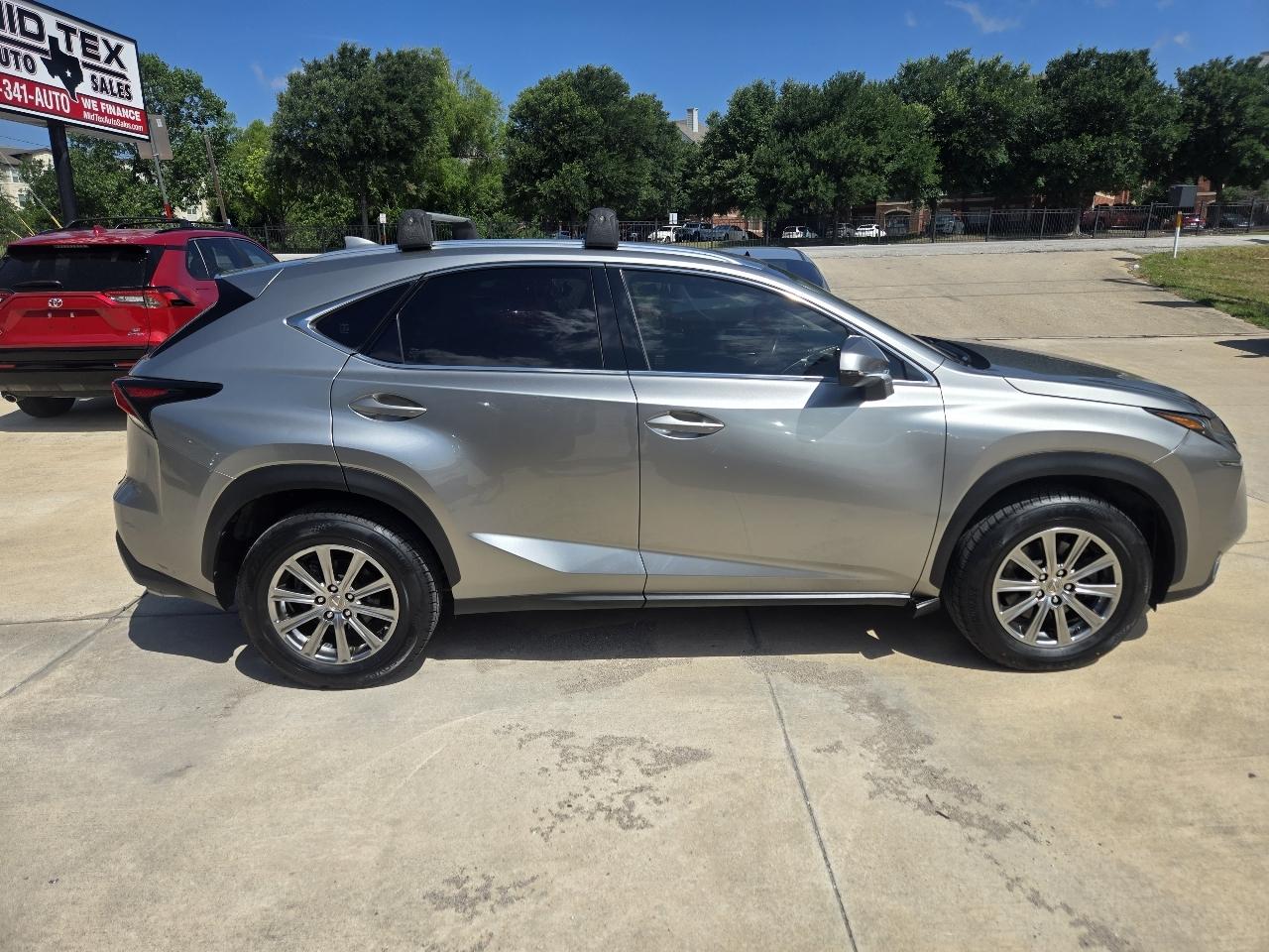 Lexus NX NX Turbo FWD 2017