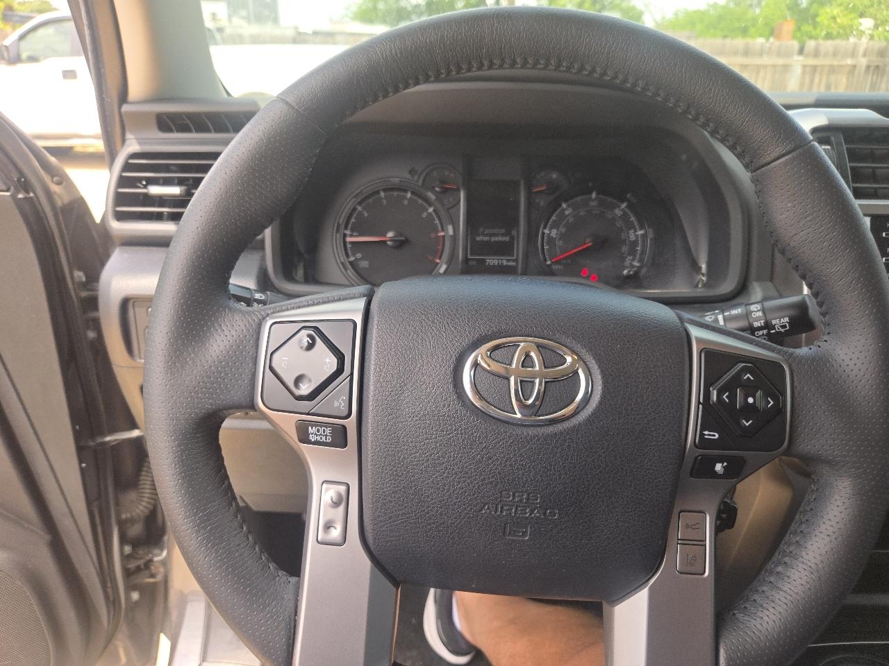 Toyota 4Runner TRD Off Road Premium 4WD (Natl) 2020