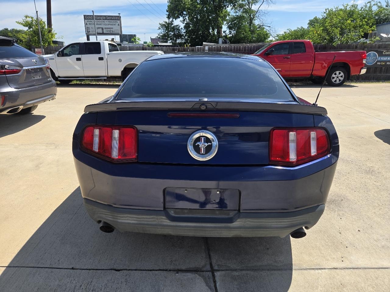 Ford Mustang 2dr Cpe V6 2011