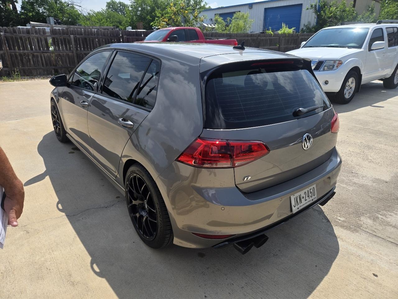 Volkswagen Golf R  2016