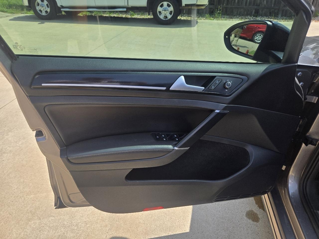 Volkswagen Golf R  2016